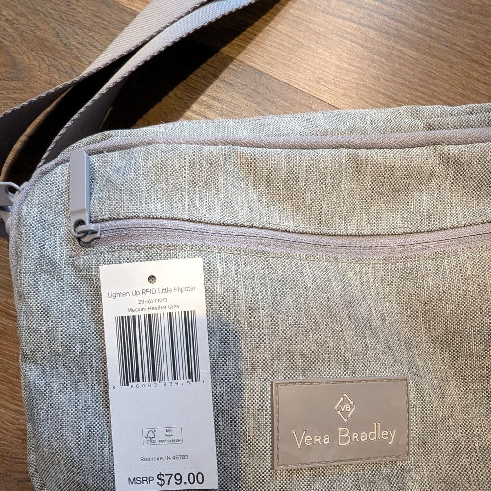 Vera Bradley cute smaller Purse bag but roomy perfect size